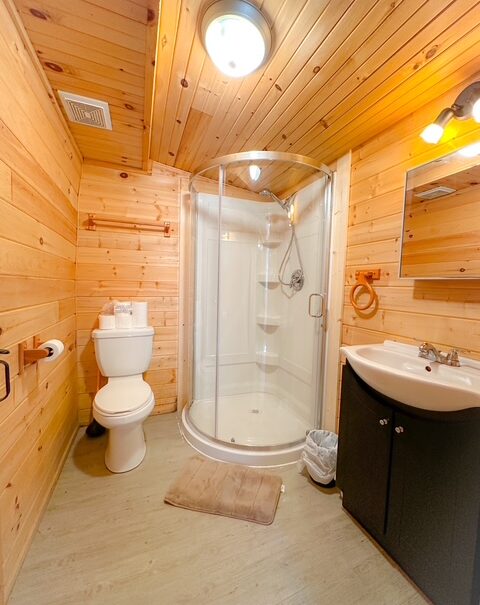 Washroom with stand-up shower